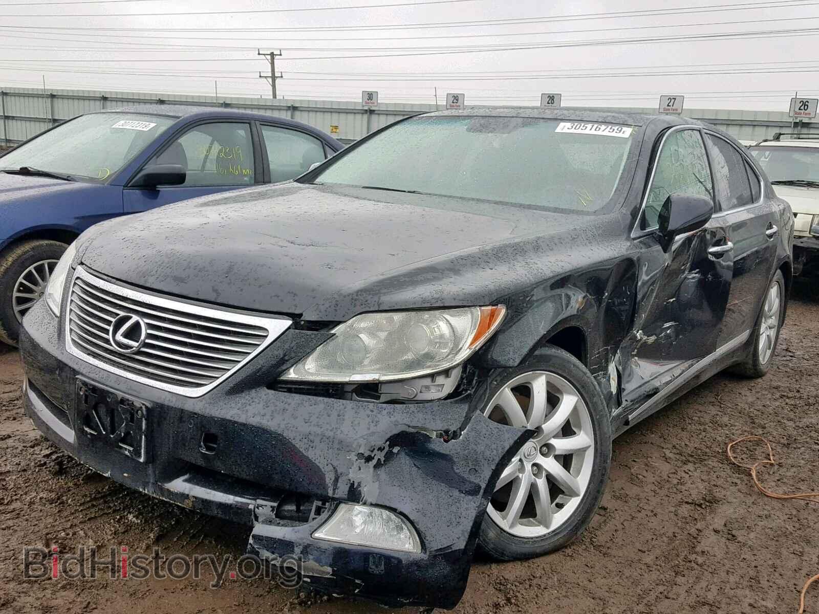 2007 LEXUS LS460 - VIN: JTHBL46FX75020562 - Photo 2