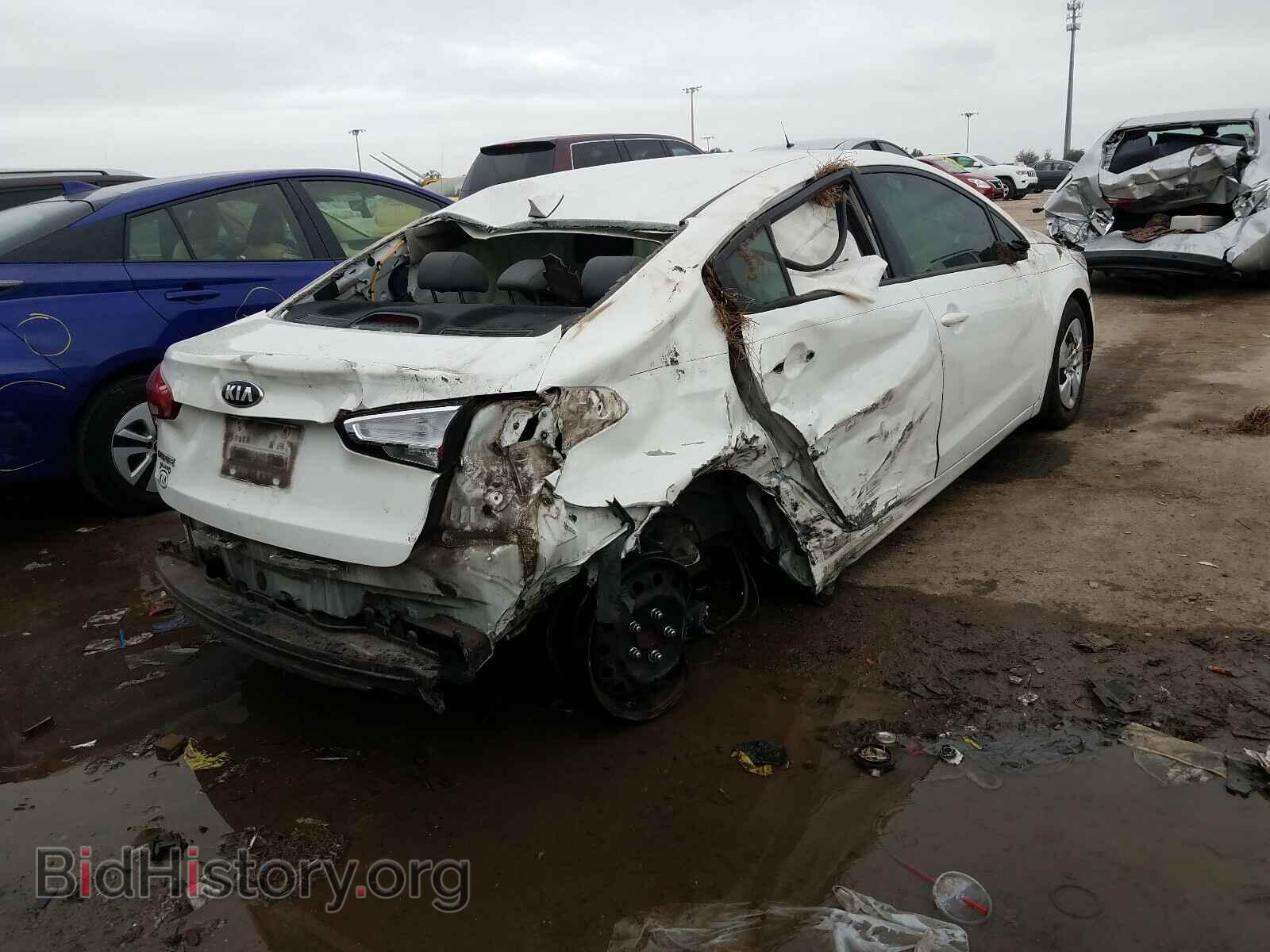 2017 KIA FORTE - VIN: 3KPFK4A70HE041447 - Фото 4