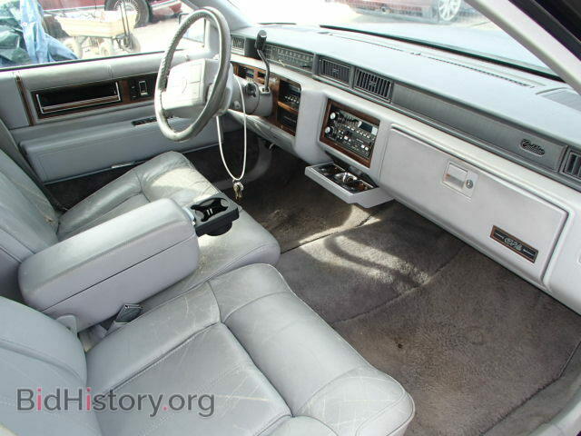 1990 CADILLAC DEVILLE - VIN: 1G6CD5330L4233736 - Photo 5
