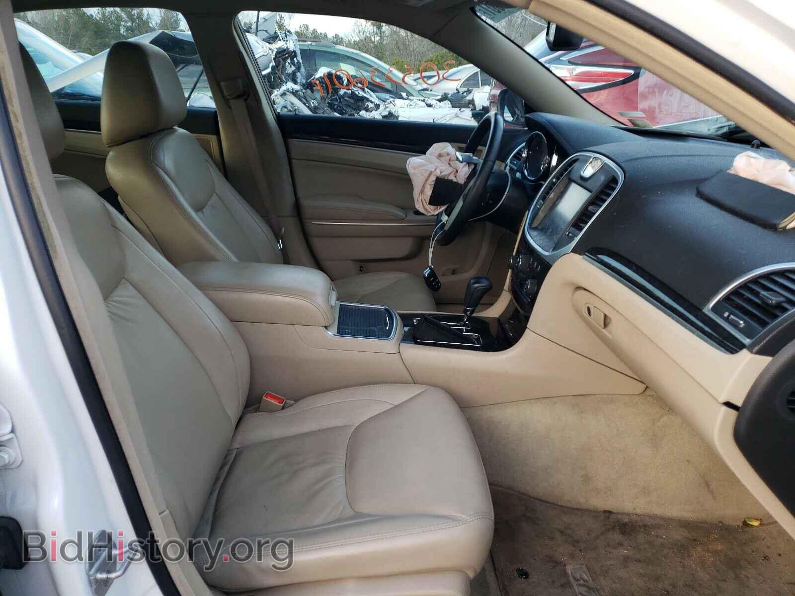 2011 CHRYSLER 300 - VIN: 2C3CA5CG2BH592066 - Фото 5
