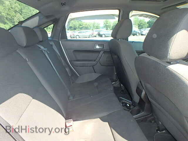 2010 FORD FOCUS - VIN: 1FAHP3GN7AW156526 - Photo 6