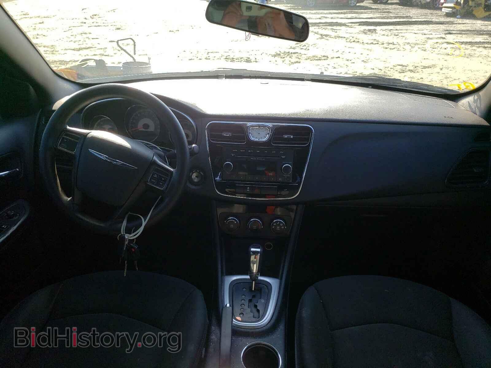 2012 CHRYSLER 200 - VIN: 1C3CCBAB4CN155730 - Фото 9
