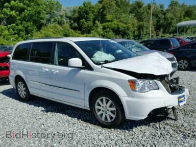 2014 Chrysler MINIVAN Town & COU, white — VIN 2C4RC1BG2ER115159, Copart