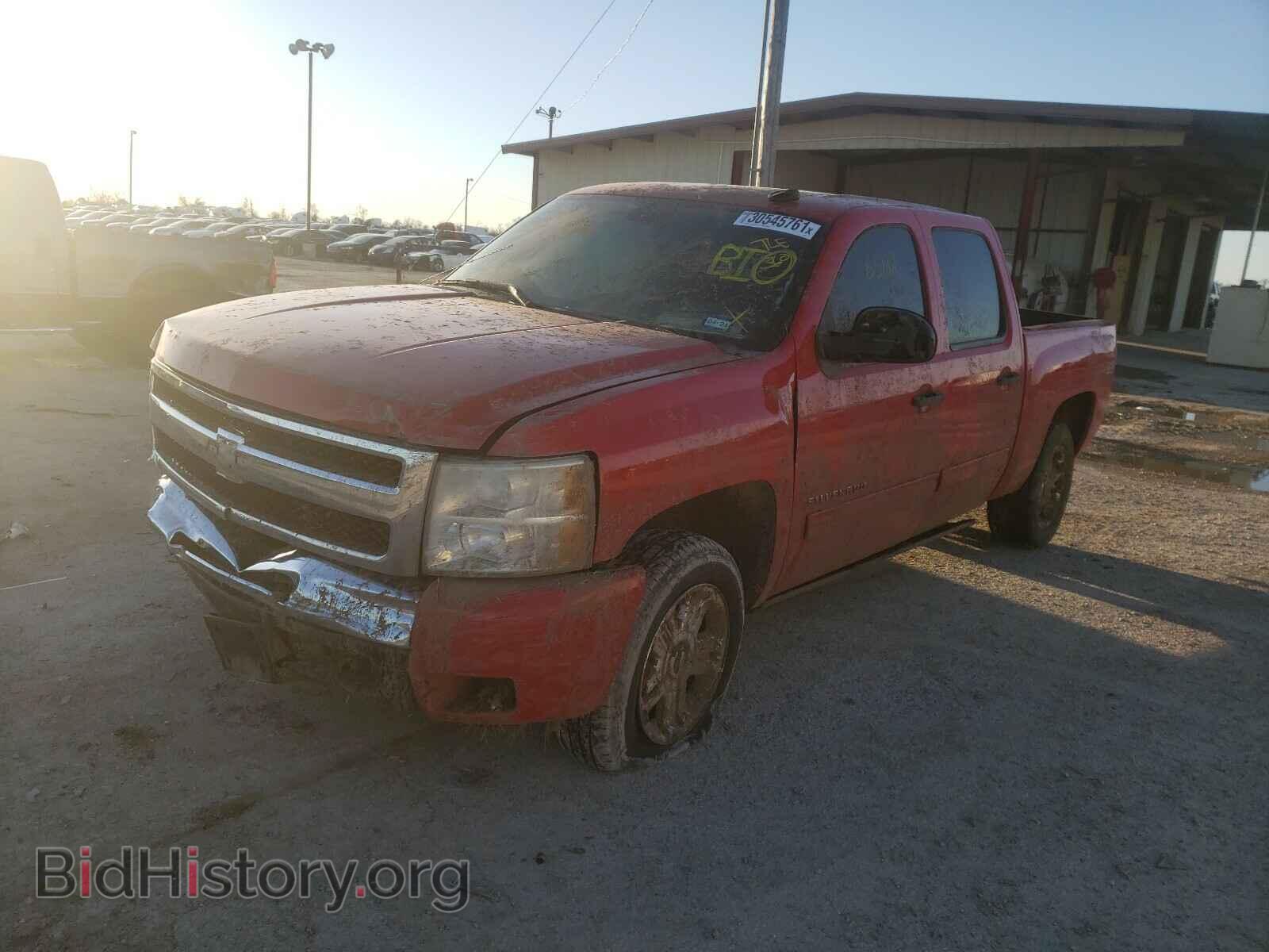 2011 CHEVROLET SILVERADO - VIN: 3GCPKSE36BG349699 - Фото 2