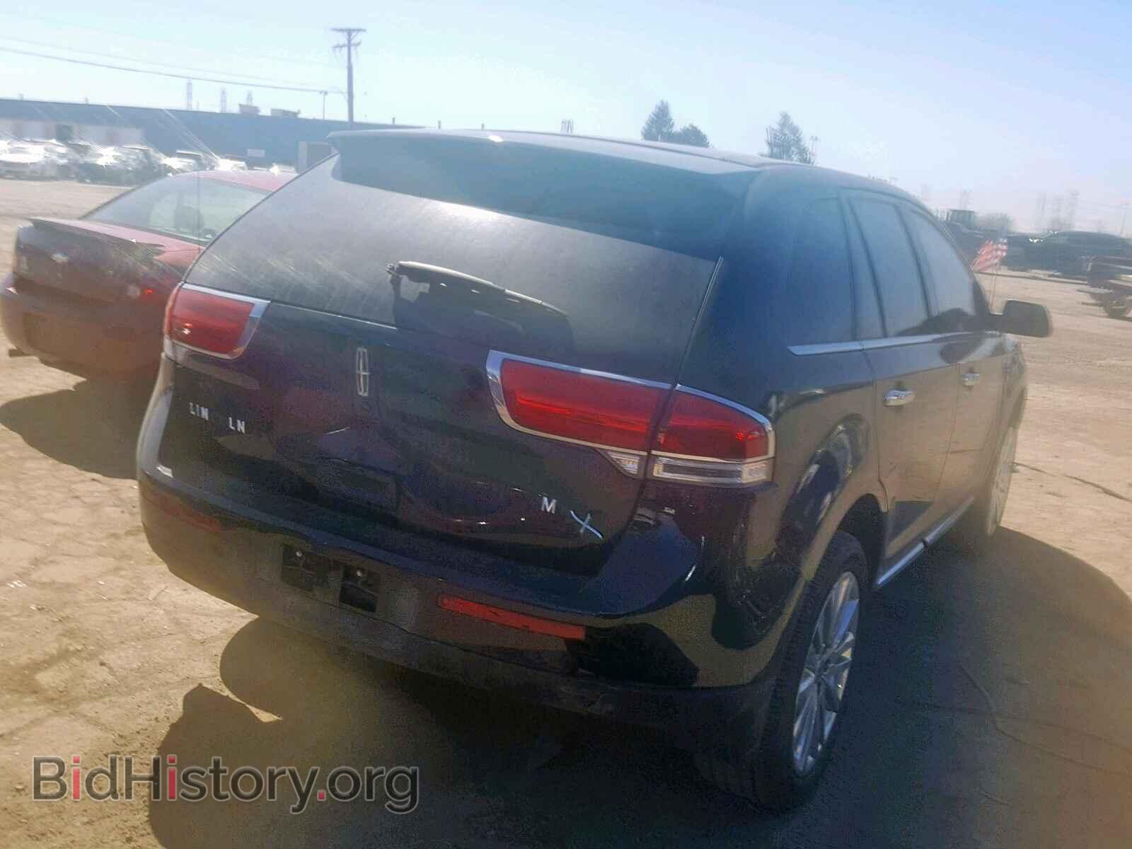 2011 LINCOLN MKX - VIN: 2LMDJ6JK0BBJ32002 - Photo 4