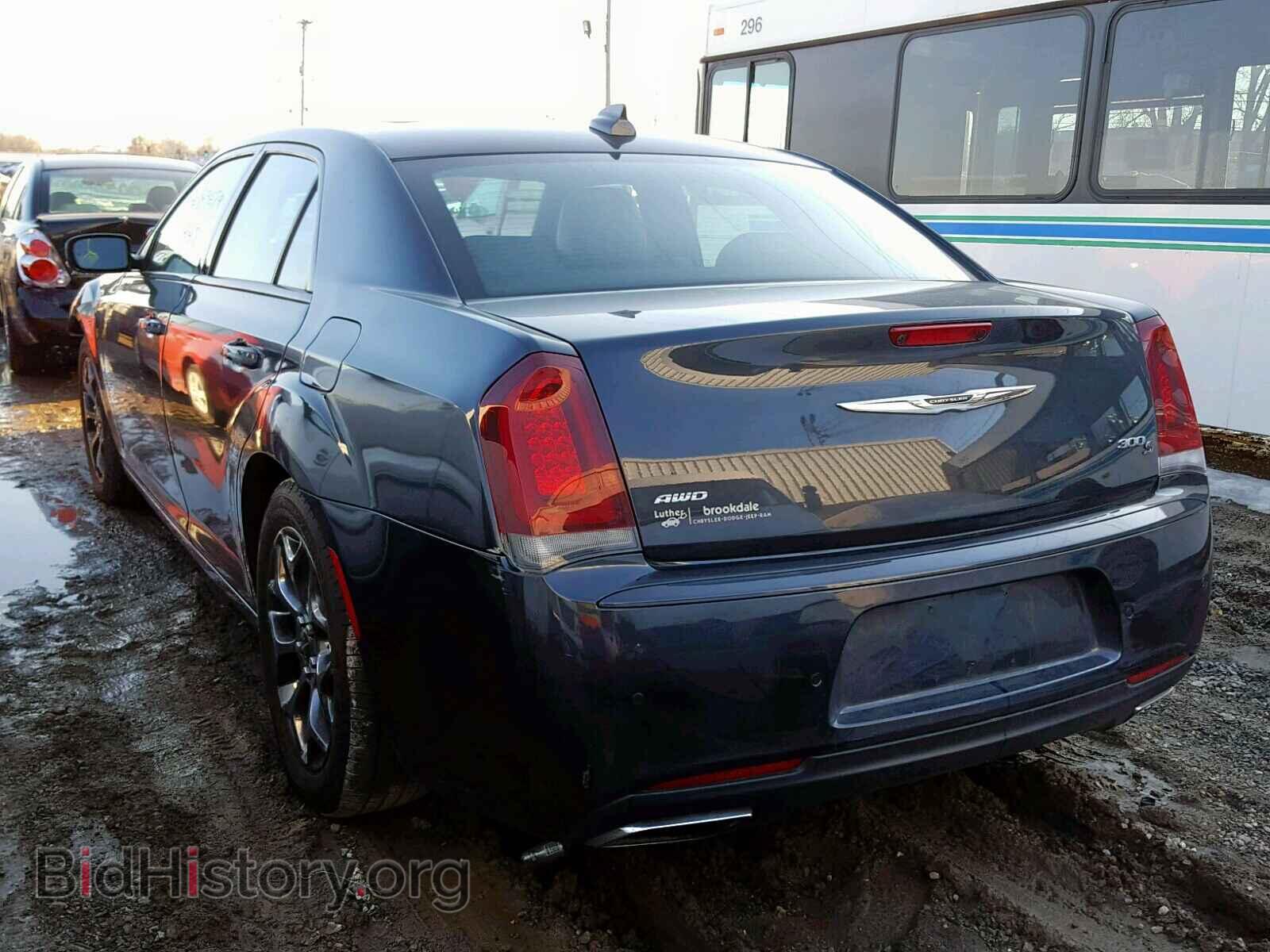 2017 CHRYSLER 300 - VIN: 2C3CCAGG6HH534662 - Фото 3
