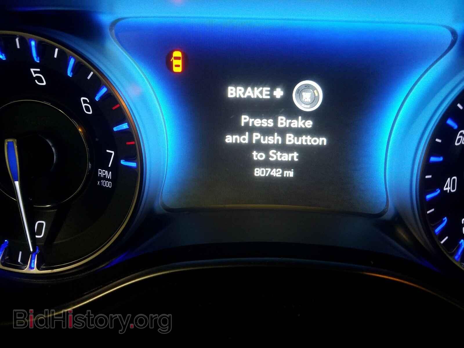 2017 CHRYSLER 300 - VIN: 2C3CCARG9HH534734 - Фото 8