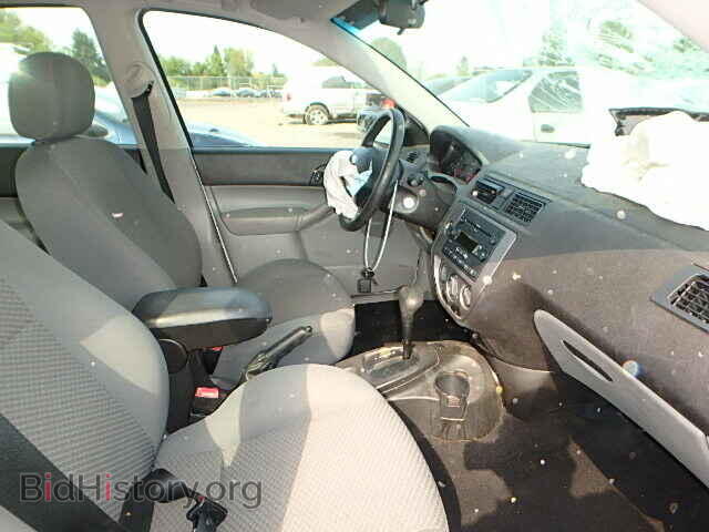2005 FORD FOCUS - VIN: 3FAFP37N85R139184 - Фото 5