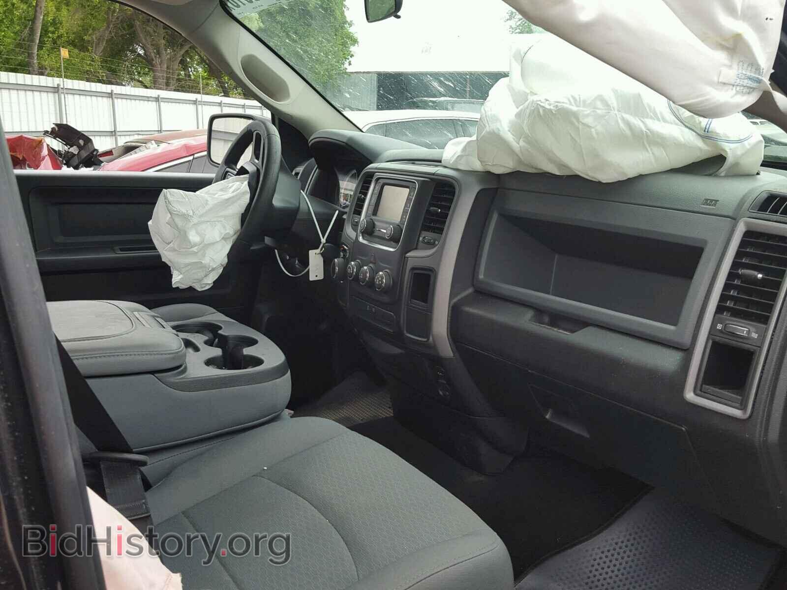 2018 RAM 1500 ST - VIN: 1C6RR6FG3JS100479 - Фото 4