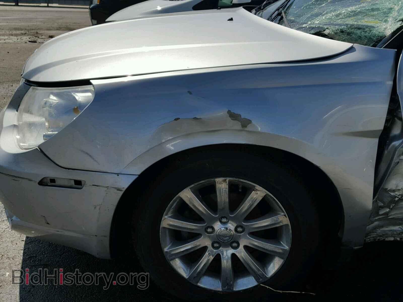 2010 CHRYSLER SEBRING - VIN: 1C3CC5FB2AN223885 - Фото 9