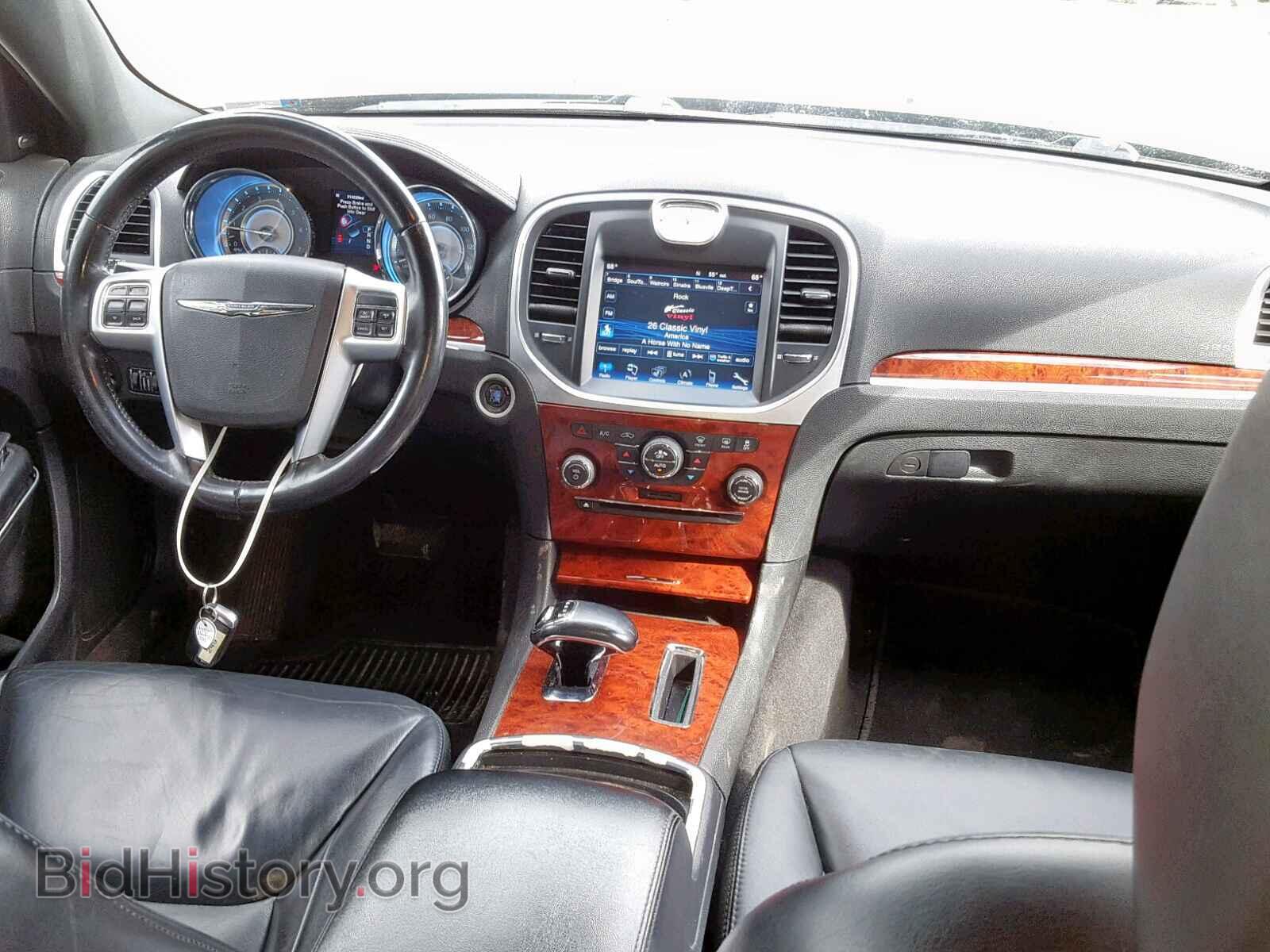 2012 CHRYSLER 300 - VIN: 2C3CCACG1CH200618 - Фото 9