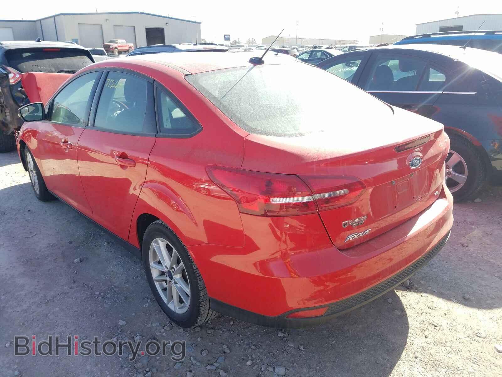 2016 FORD FOCUS - VIN: 1FADP3F2XGL364125 - Фото 3