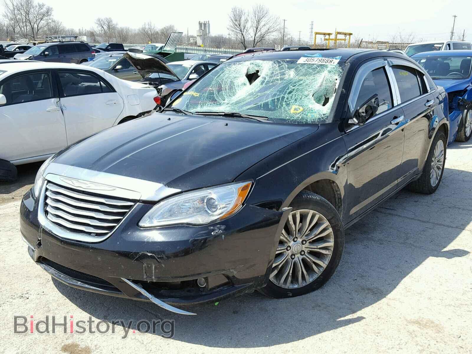 2011 CHRYSLER 200 - VIN: 1C3BC2FG2BN611142 - Photo 2
