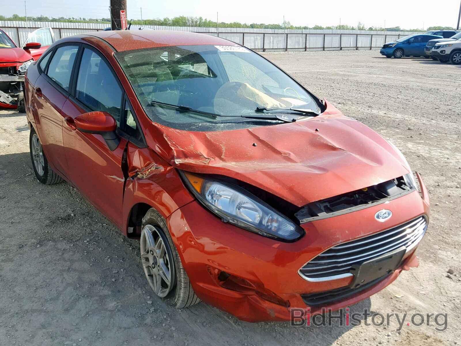 Photo 3FADP4BJ3JM111933 - FORD FIESTA SE 2018