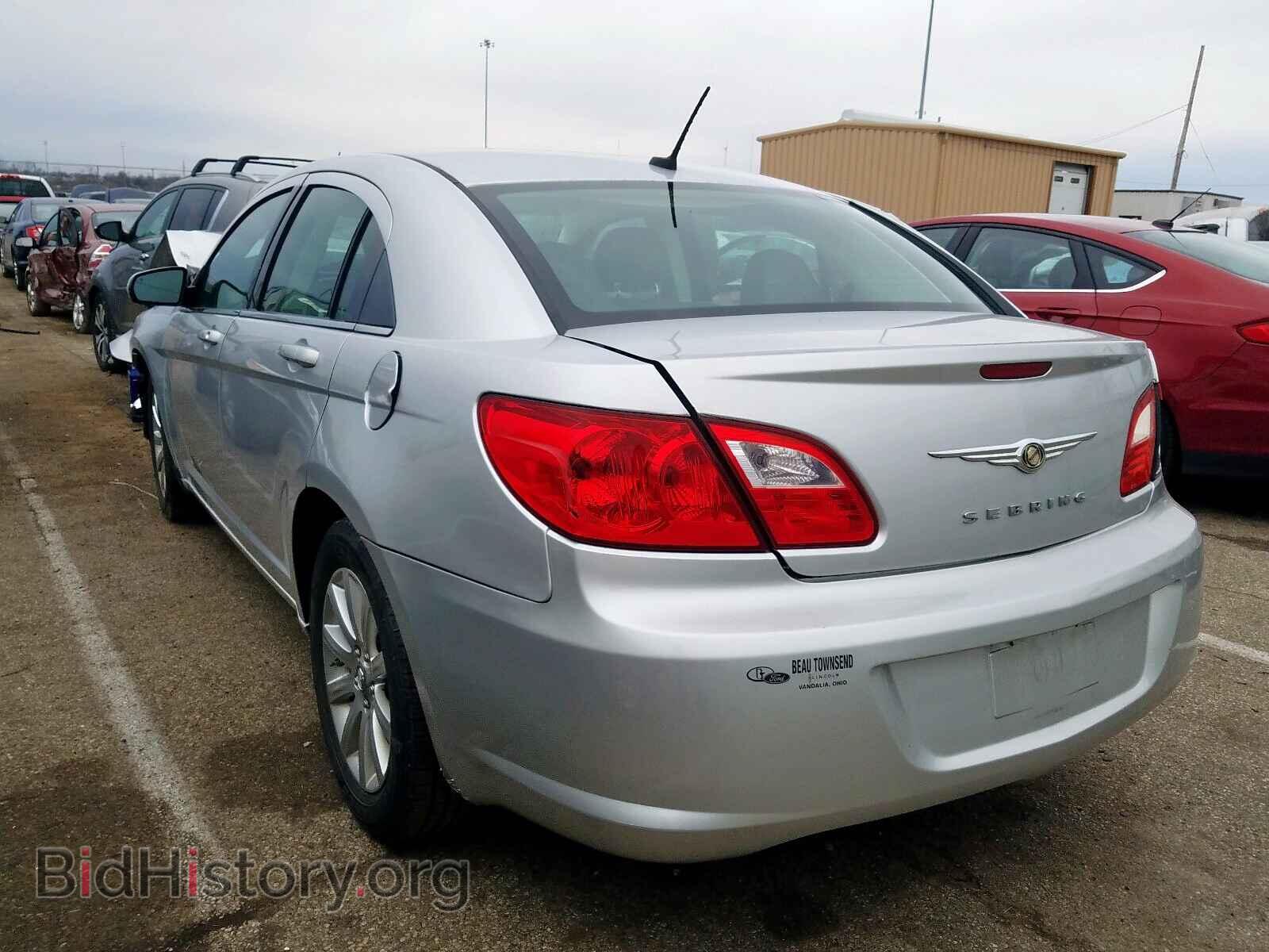 2010 CHRYSLER SEBRING - VIN: 1C3CC5FB8AN232719 - Photo 3