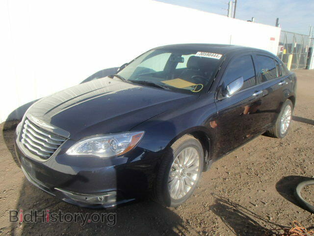 2011 CHRYSLER 200 - VIN: 1C3BC2FG7BN526720 - Фото 2