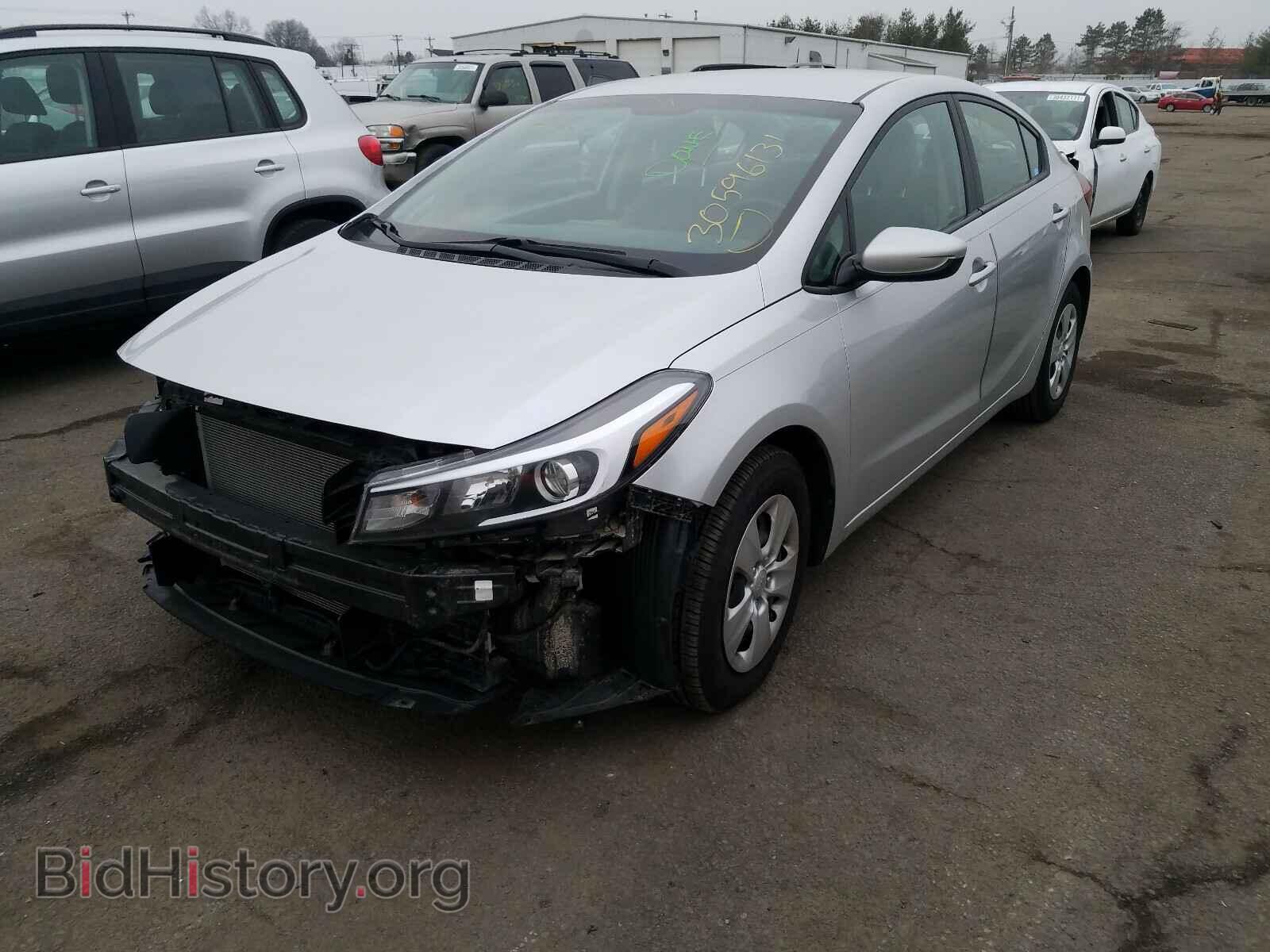 2017 KIA FORTE - VIN: 3KPFK4A78HE150402 - Photo 2