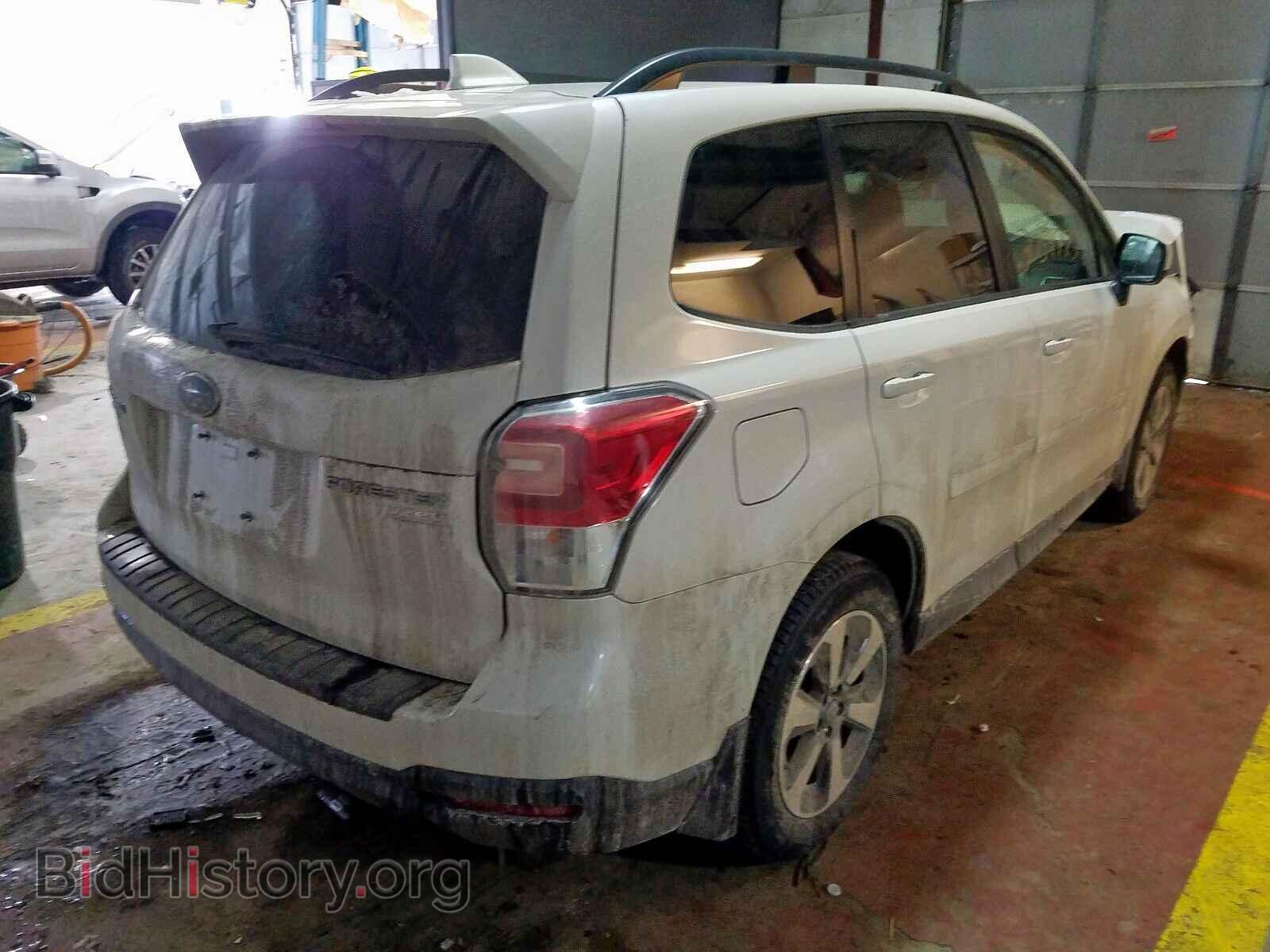 2017 SUBARU FORESTER - VIN: JF2SJAECXHH445424 - Фото 4