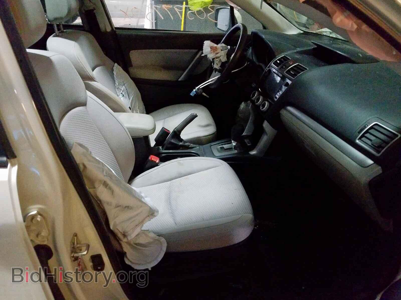 2017 SUBARU FORESTER - VIN: JF2SJAECXHH445424 - Фото 5