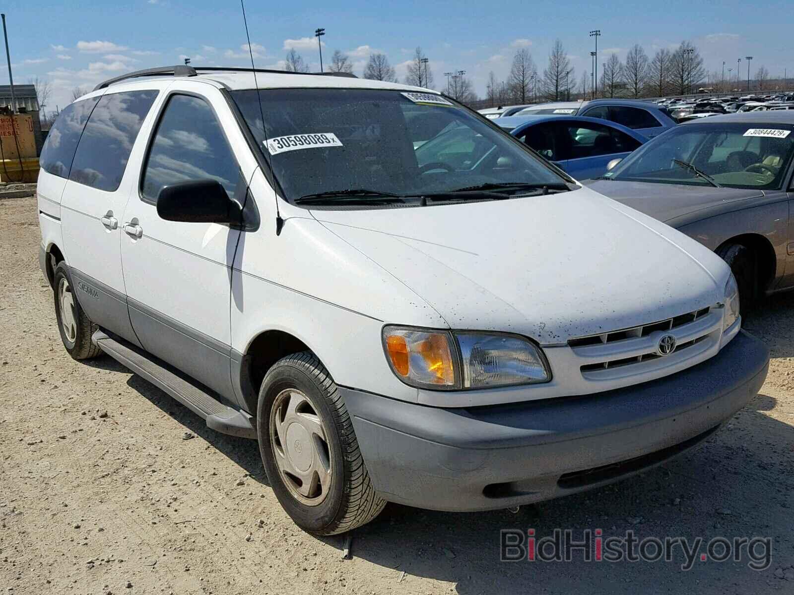 Photo 4T3ZF13C3WU005084 - TOYOTA SIENNA LE 1998