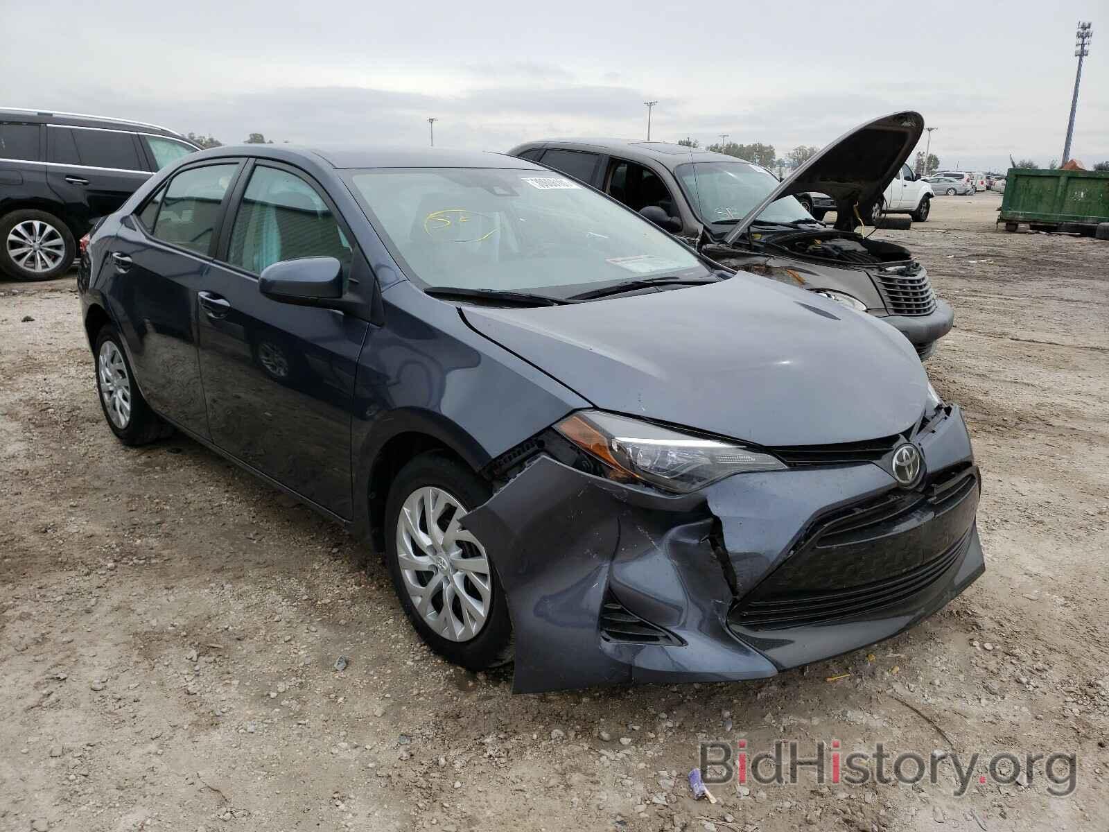 Photo 5YFBURHE8HP714039 - TOYOTA COROLLA 2017