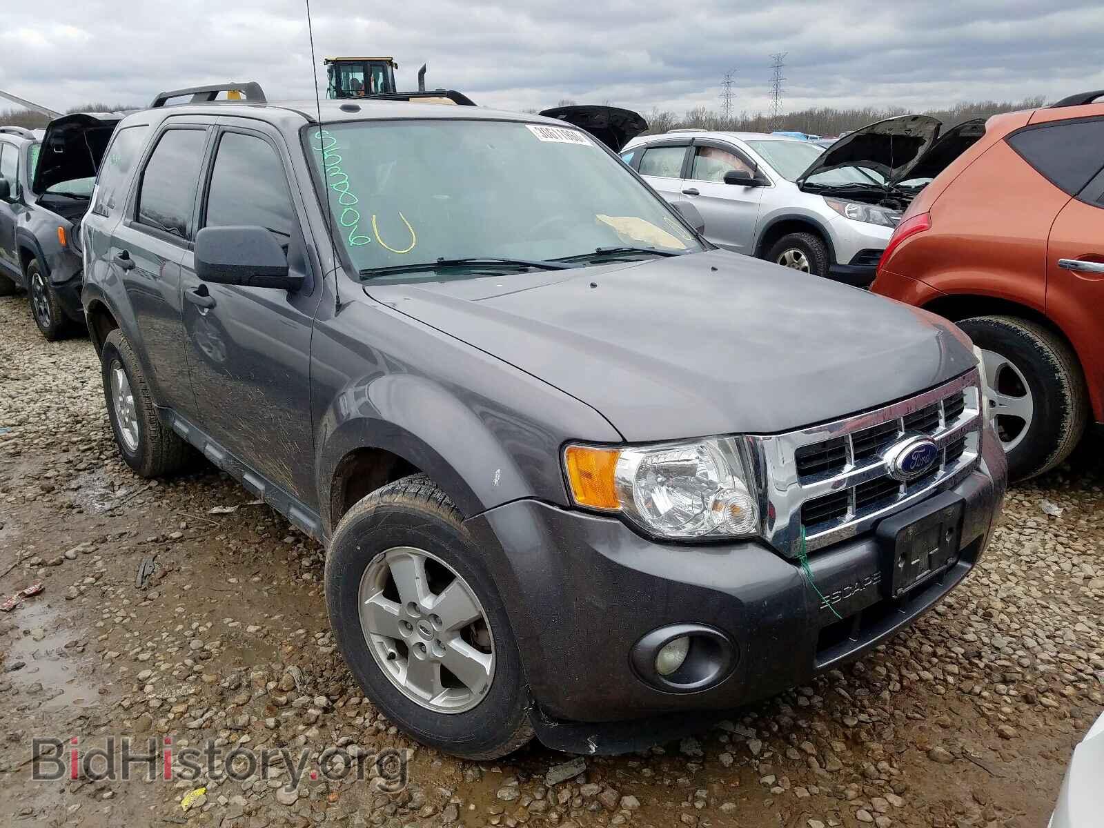 Фотография 1FMCU0D7XBKB36292 - FORD ESCAPE 2011