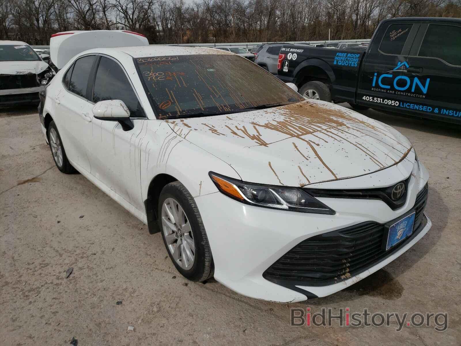 Photo 4T1B11HK0JU094291 - TOYOTA CAMRY 2018