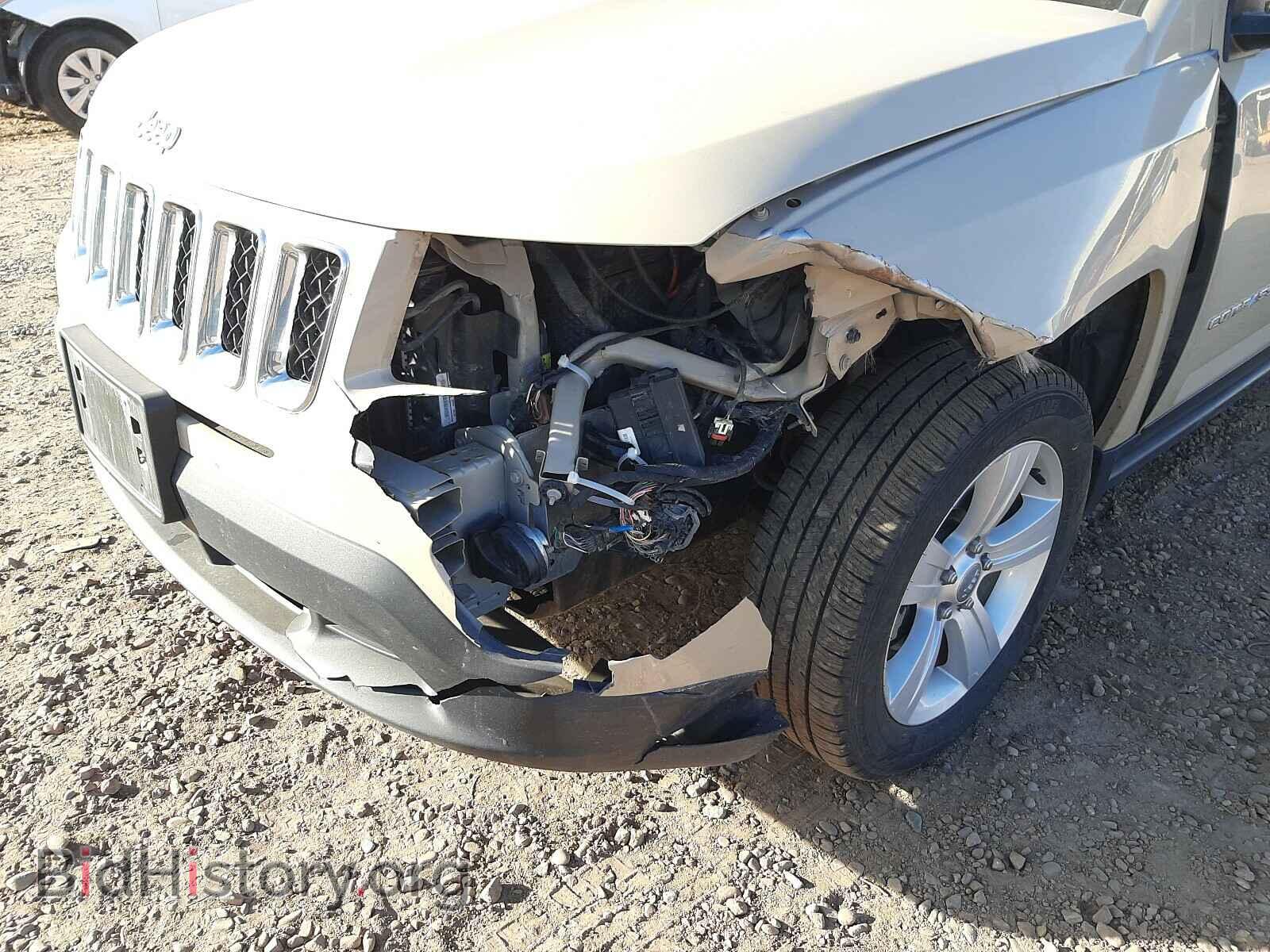 2017 JEEP COMPASS - VIN: 1C4NJDBB2HD143254 - Фото 9