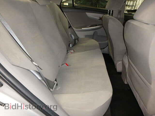 2011 TOYOTA COROLLA - VIN: 2T1BU4EE8BC641284 - Фото 6
