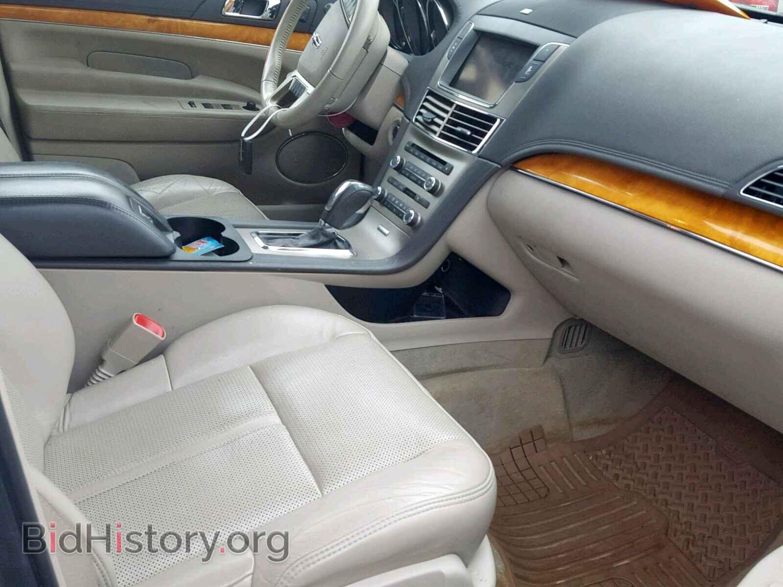2010 LINCOLN MKT - VIN: 2LMHJ5AR4ABJ10611 - Фото 5