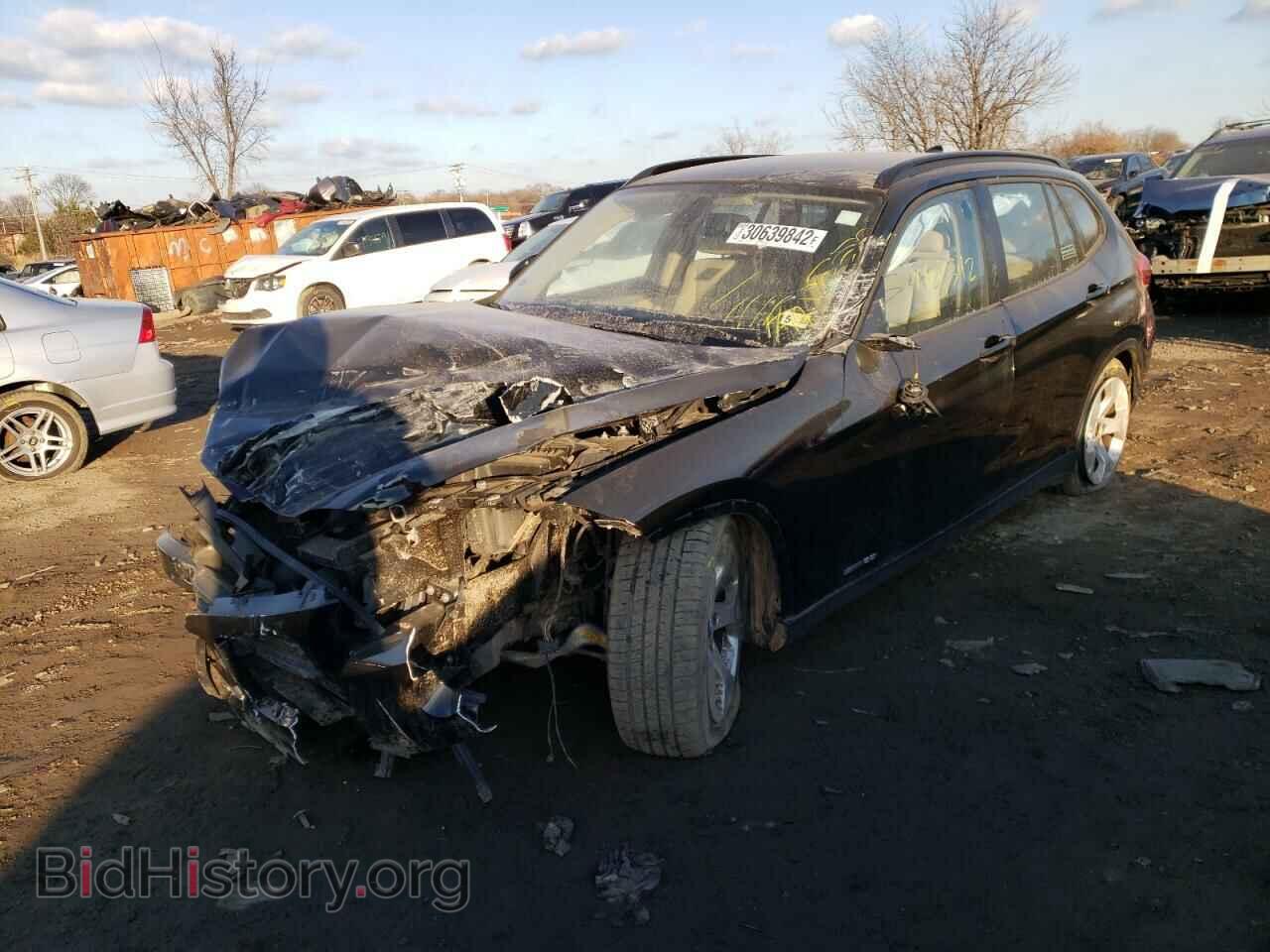 2015 BMW X1 - VIN: WBAVM1C54FV314962 - Фото 2