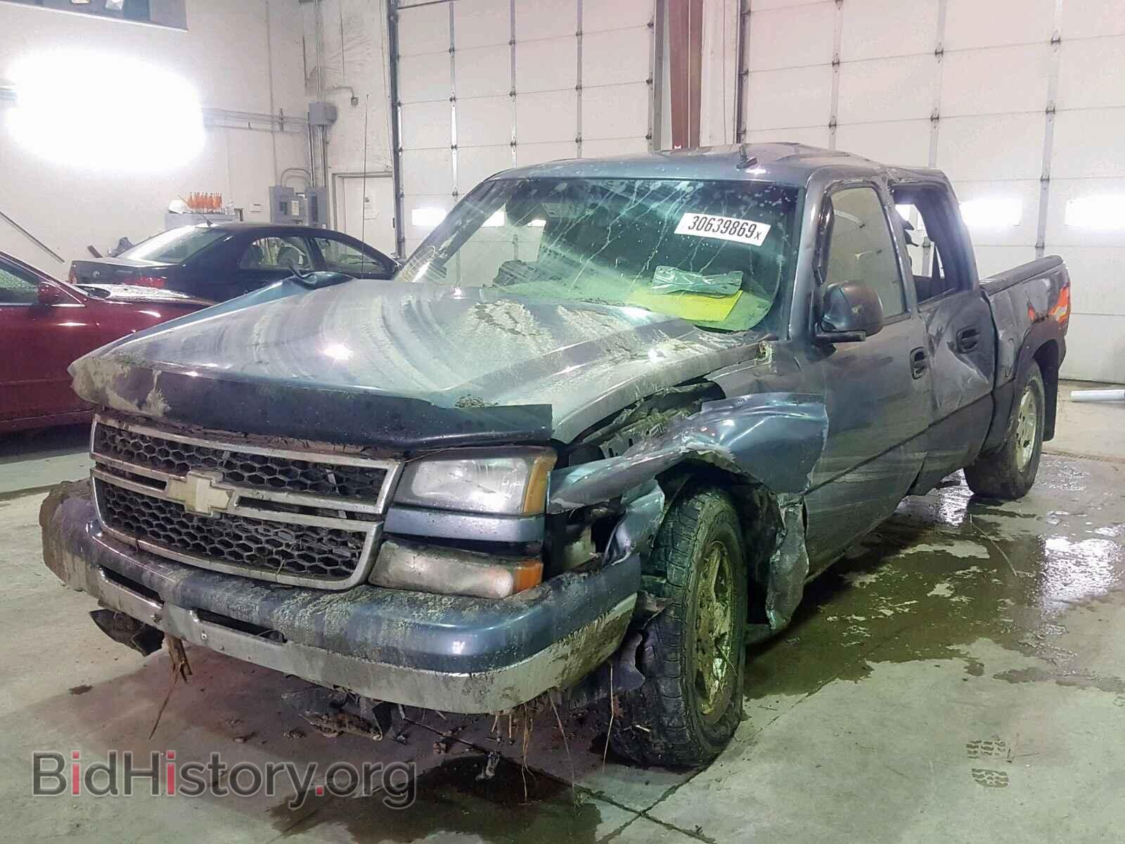 2006 CHEVROLET SILVERADO - VIN: 2GCEK13T761122797 - Фото 2