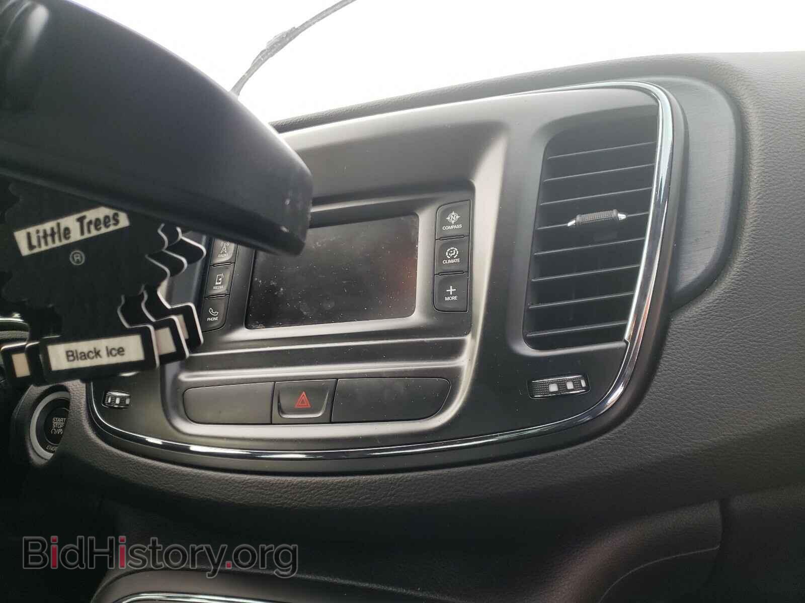 2016 CHRYSLER 200 - VIN: 1C3CCCBB1GN113137 - Фото 9