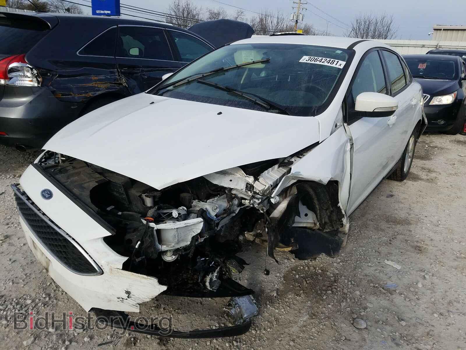 2017 FORD FOCUS - VIN: 1FADP3F28HL307102 - Фото 2