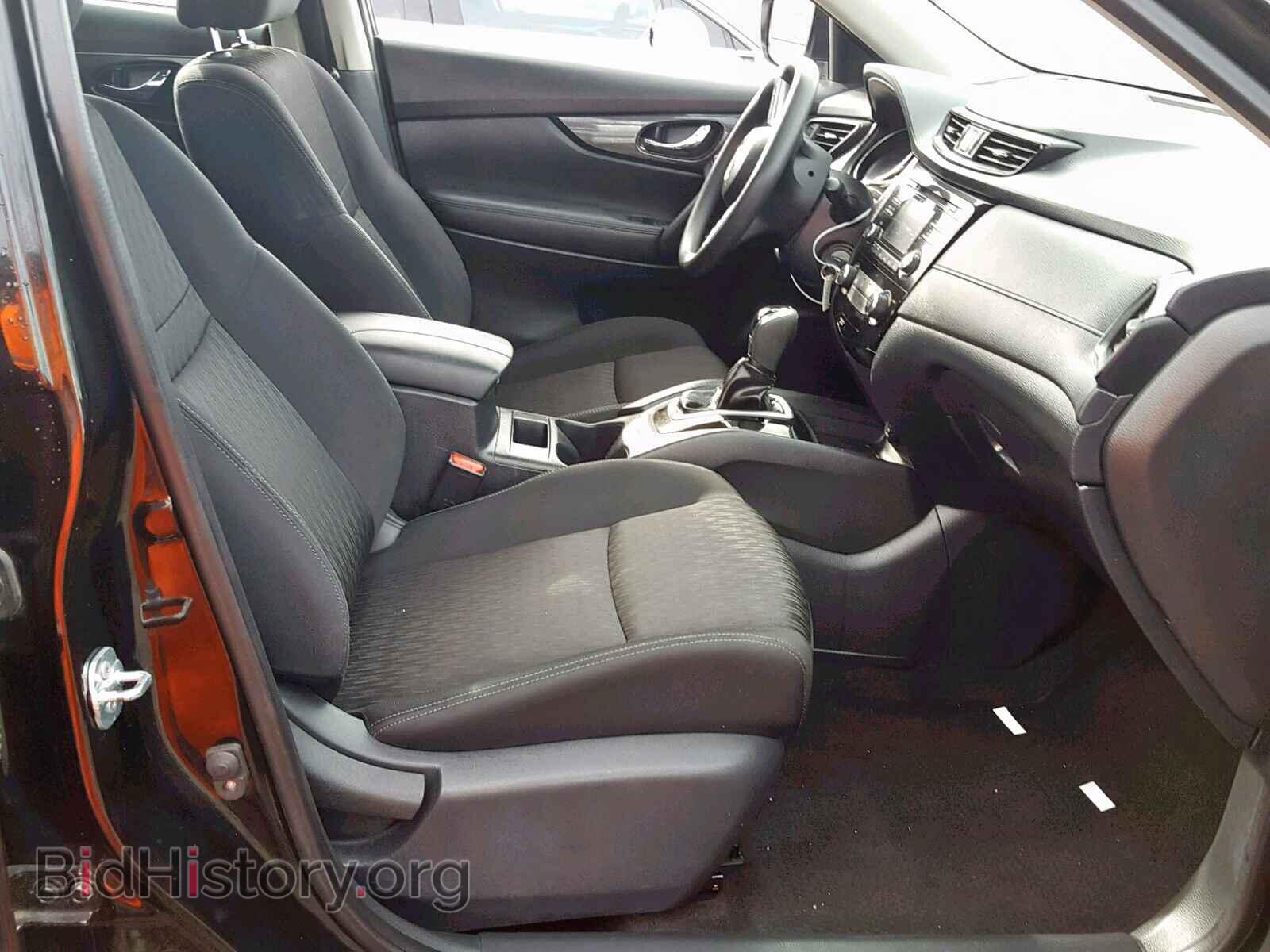 2017 NISSAN ROGUE S - VIN: KNMAT2MT2HP552128 - Фото 5