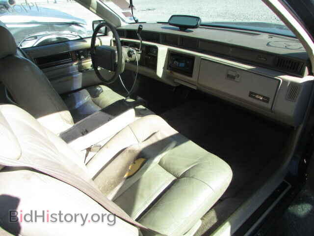 1993 CADILLAC DEVILLE - VIN: 1G6CD13B5P4214833 - Photo 5