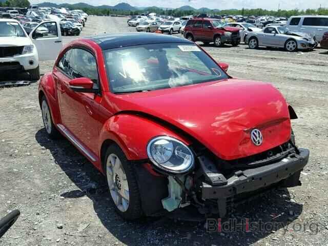 Photo 3VWJX7ATXCM660286 - VOLKSWAGEN BEETLE 2012