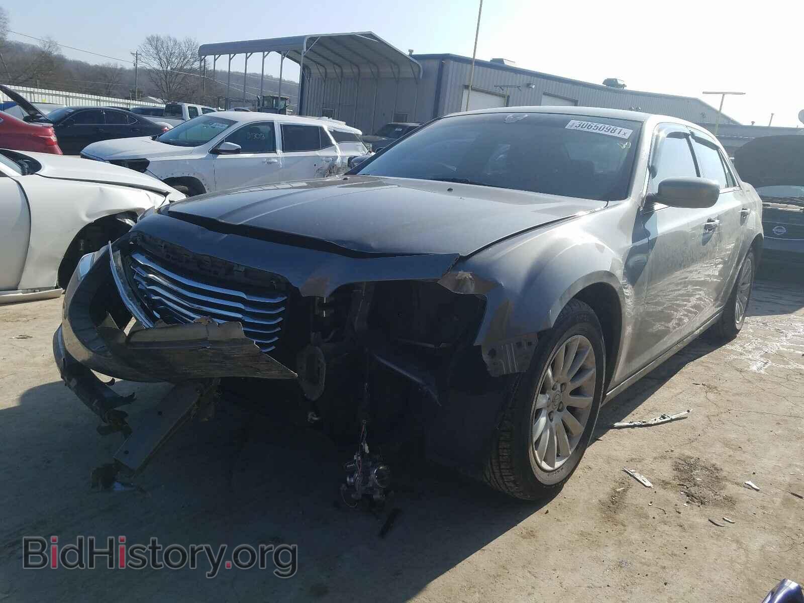 2012 CHRYSLER 300 - VIN: 2C3CCAAG2CH188482 - Фото 2