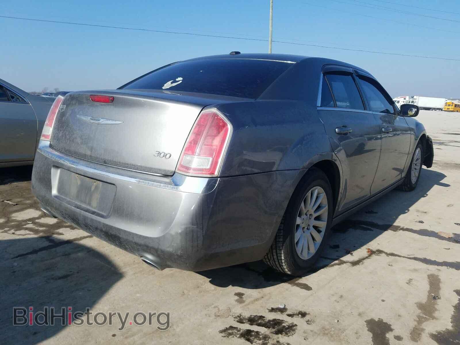 2012 CHRYSLER 300 - VIN: 2C3CCAAG2CH188482 - Фото 4