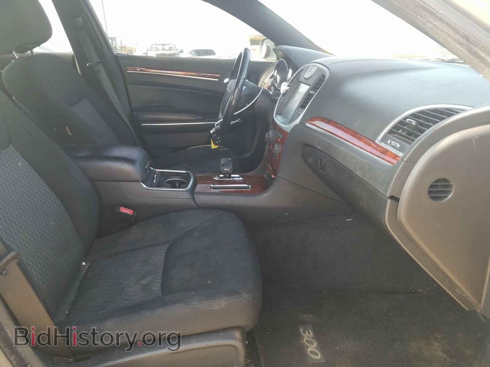 2012 CHRYSLER 300 - VIN: 2C3CCAAG2CH188482 - Фото 5