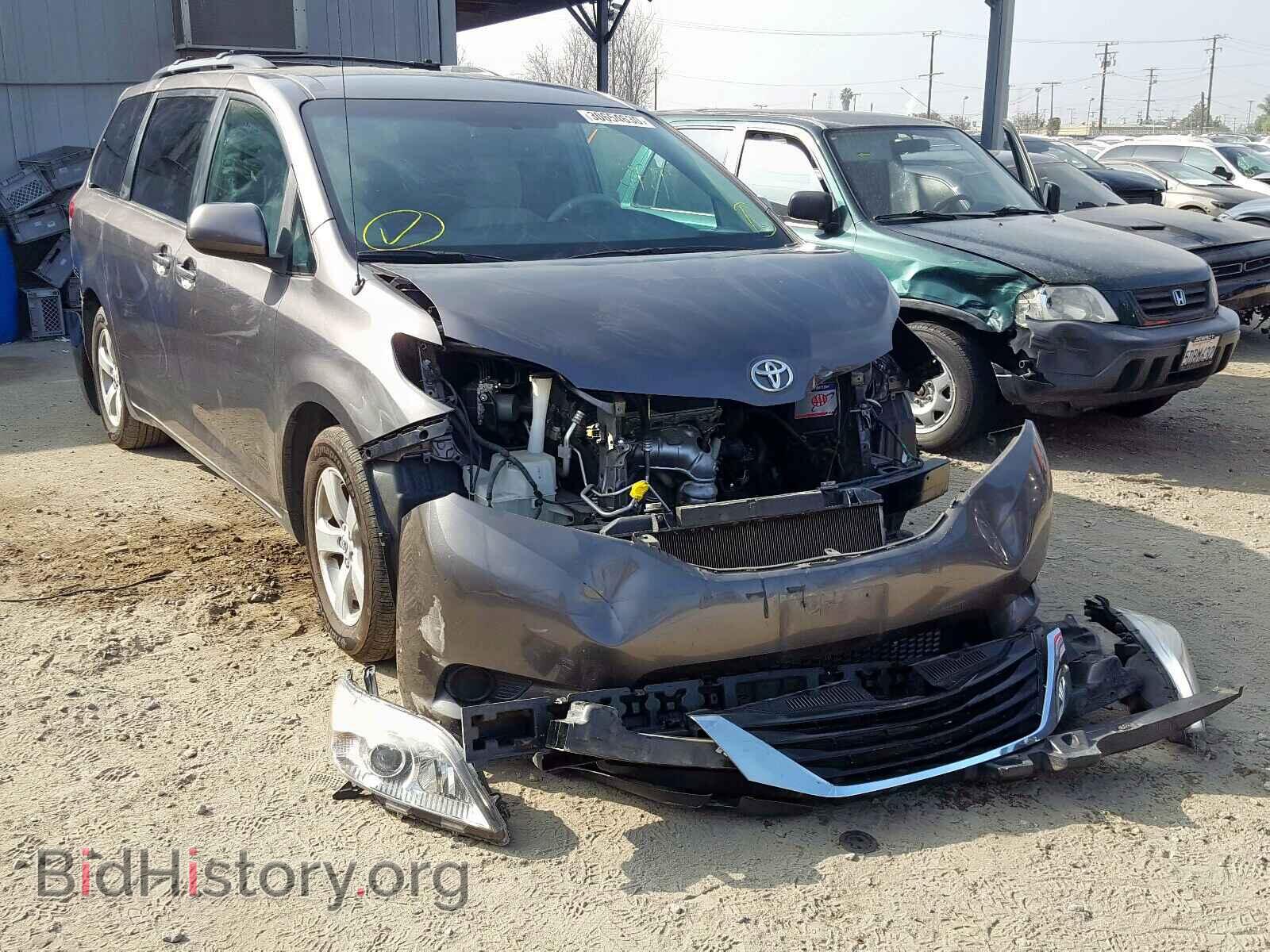 Photo 5TDKK3DC2CS257204 - TOYOTA SIENNA 2012