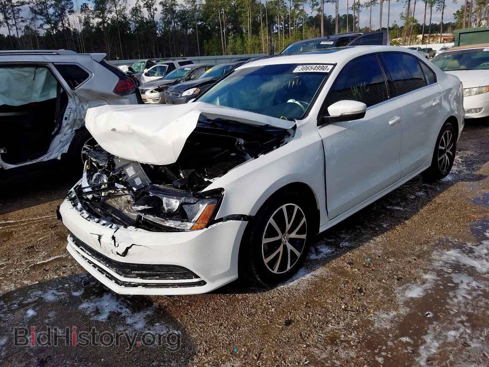 2017 VOLKSWAGEN JETTA - VIN: 3VWDB7AJ0HM409987 - Фото 2
