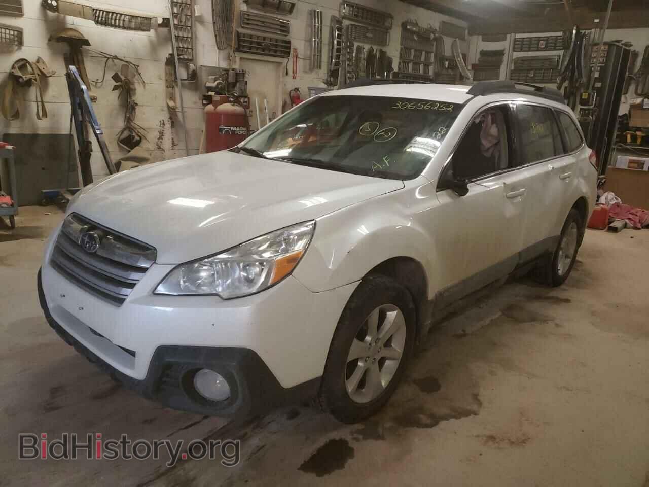 2014 SUBARU OUTBACK - VIN: 4S4BRBAC3E3327982 - Фото 2