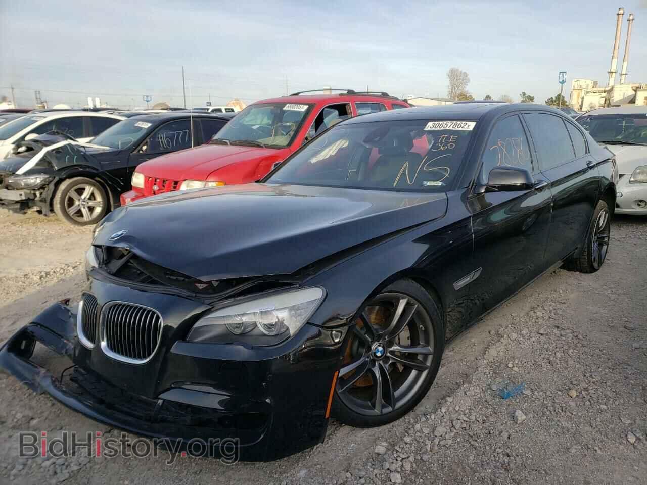 2012 BMW 7 SERIES - VIN: WBAKB8C50CDX20501 - Фото 2