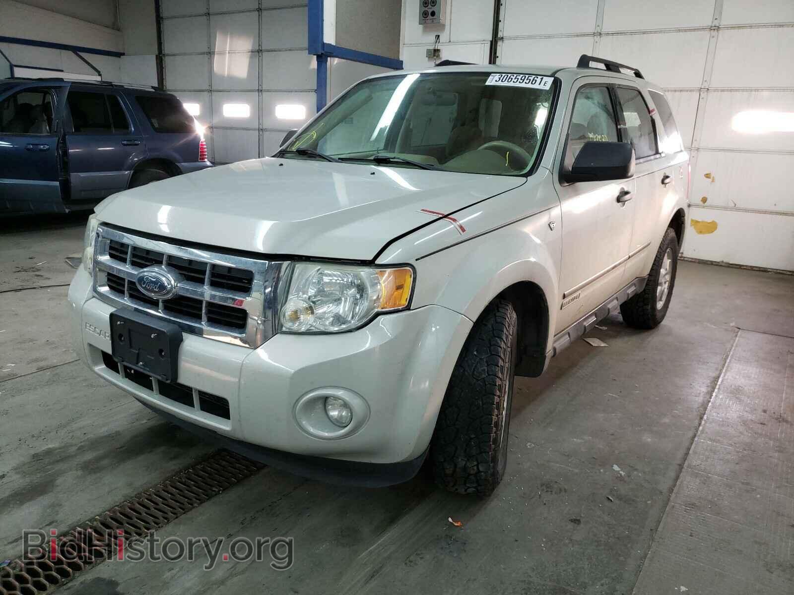2008 FORD ESCAPE - VIN: 1FMCU93128KC05924 - Фото 2