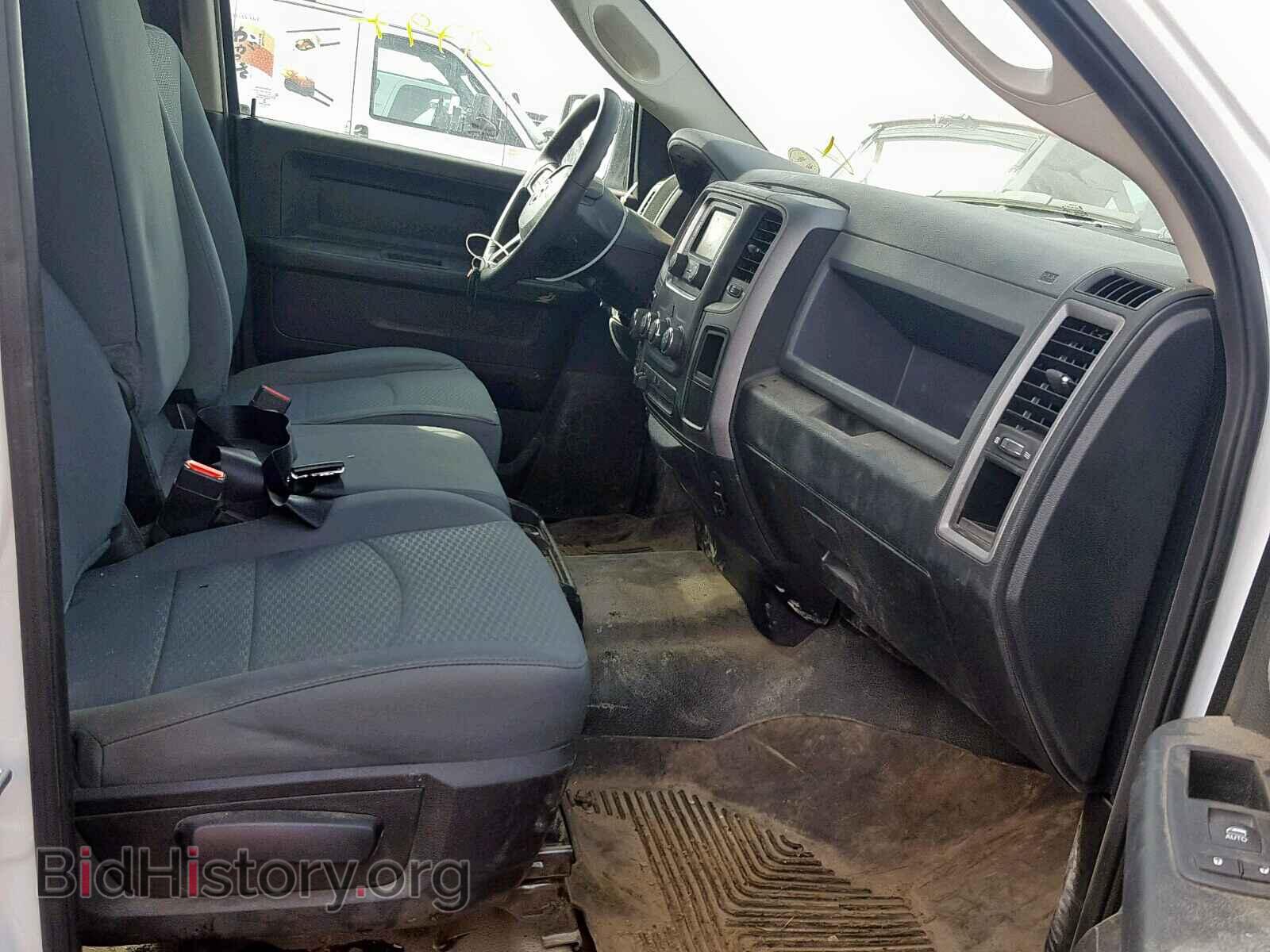 2018 RAM 1500 ST - VIN: 1C6RR7STXJS301482 - Фото 5