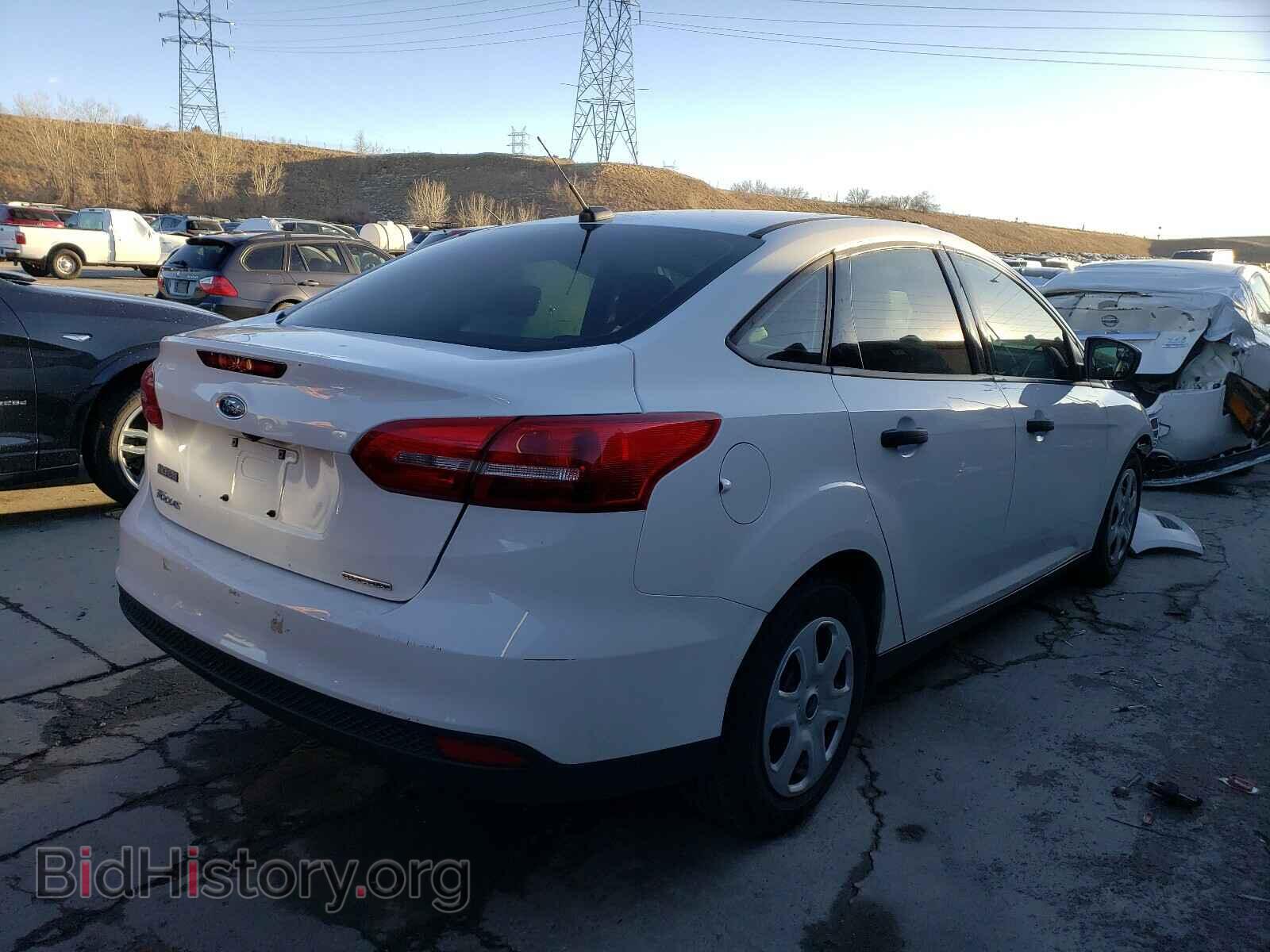 2016 FORD FOCUS - VIN: 1FADP3E29GL289015 - Photo 4