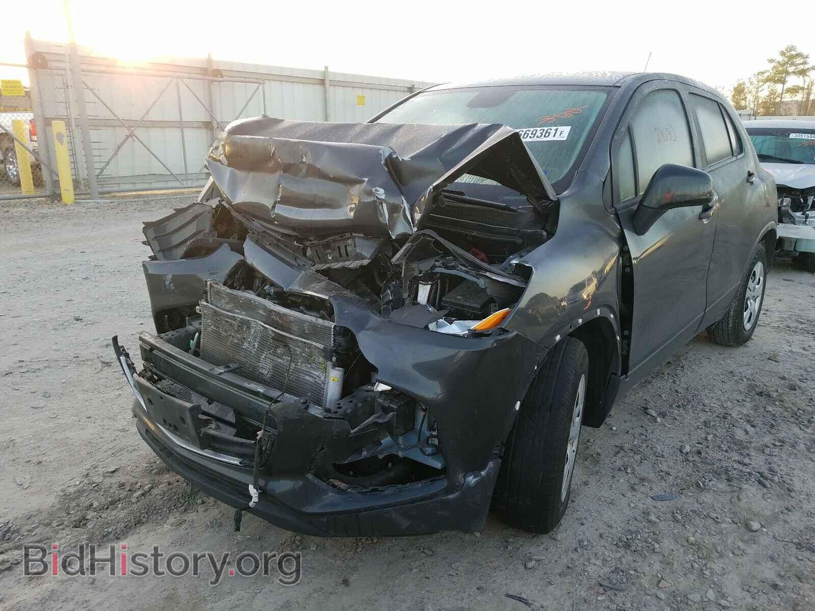 2019 CHEVROLET TRAX - VIN: 3GNCJKSB8KL152609 - Фото 2