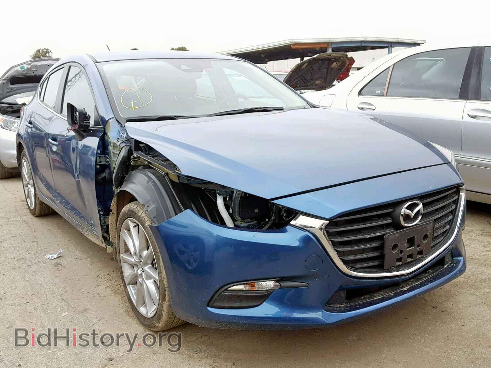 Фотография 3MZBN1L77HM146930 - MAZDA 3 2017