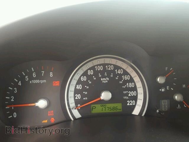 2007 HYUNDAI ENTOURAGE - VIN: KNDMC233X76012402 - Фото 8